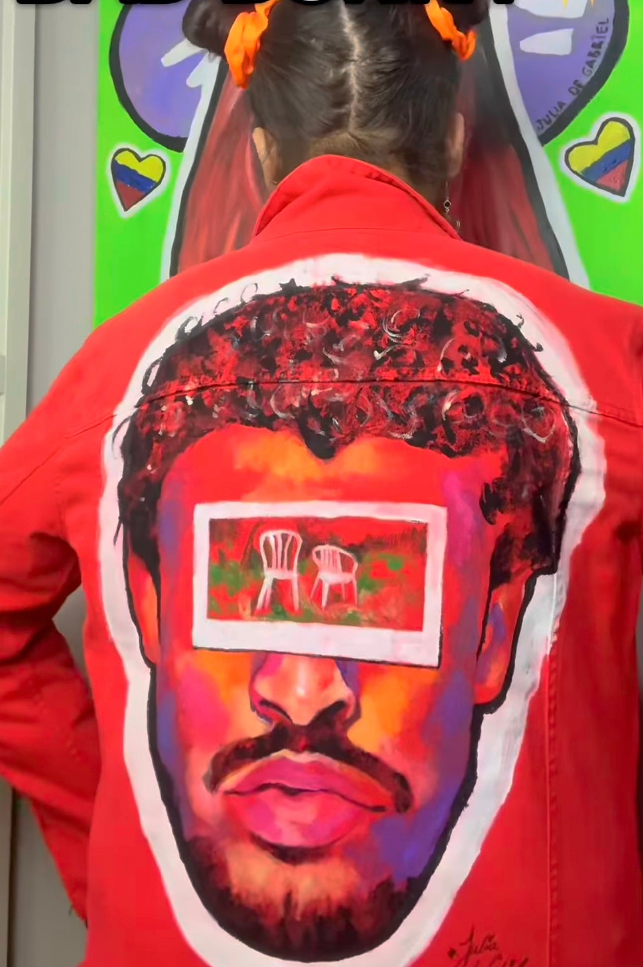 Chaqueta PINTADA A MANO Bad Bunny - Debí Tirar Más Fotos